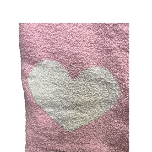 Magascheni Home Oversized Pink Plush Throw with White Hearts - Picture 2 of 2